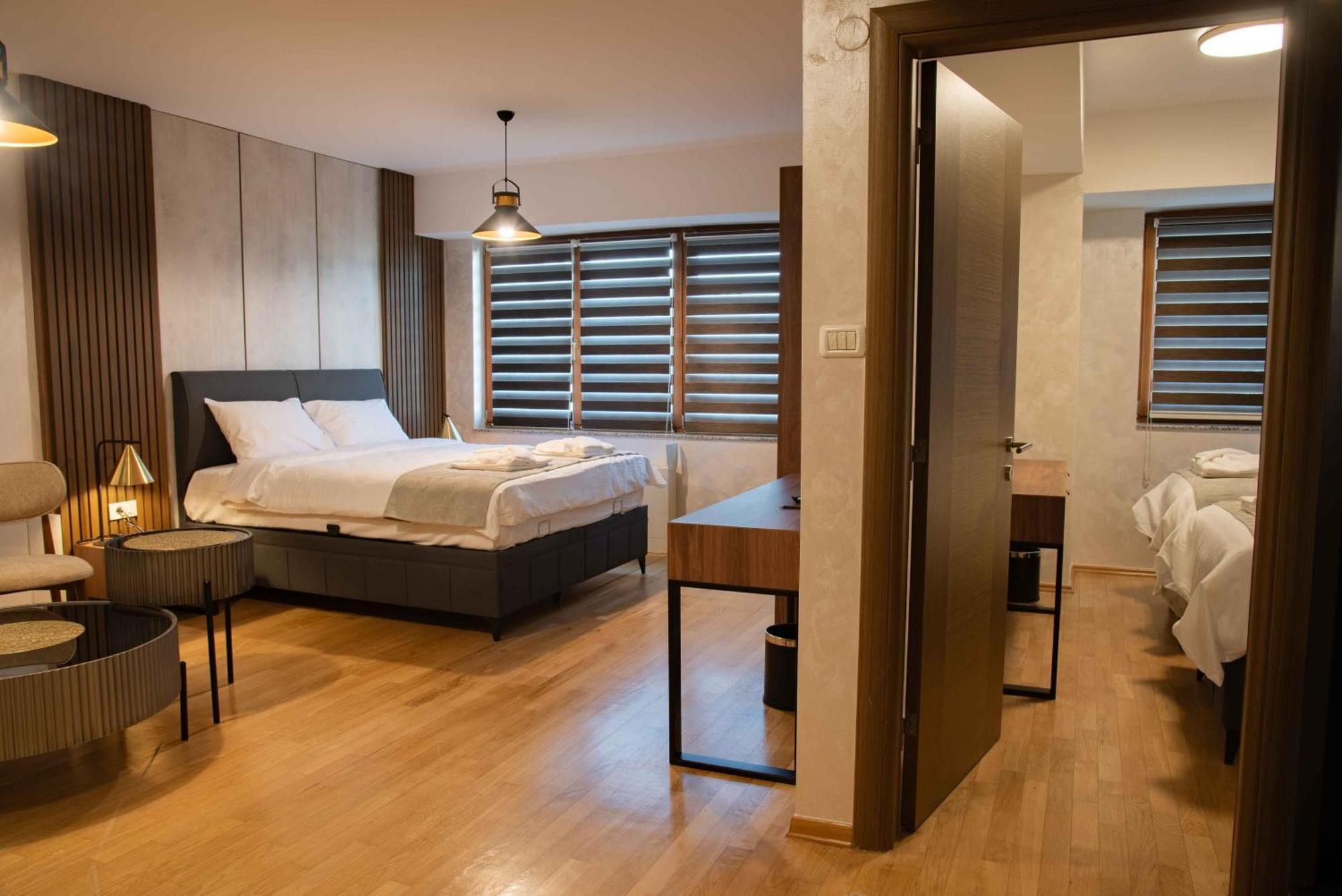 Kremona Lux Daire